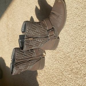 Calvin Klein Boots Womens Rauline Quilted Ankle Moto Side Zipper Grey Semi-New